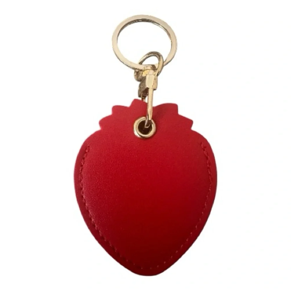 Bag Charm - Strawberry Keychain Cover for‎ Apple Air Tag Tracker. New.